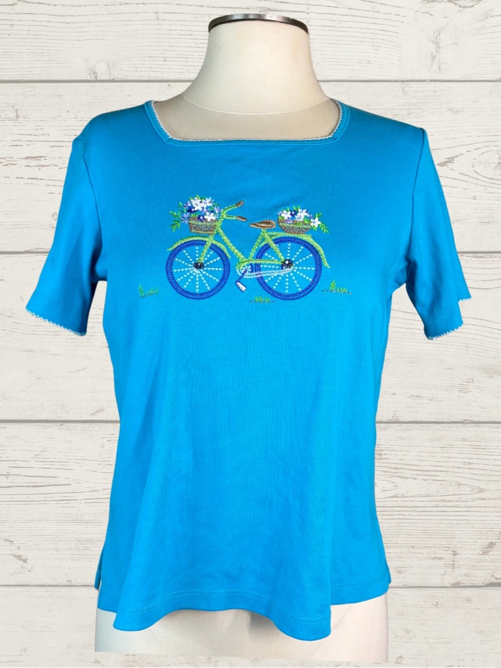 Alfred Dunner Petite Turquoise Embroidered Bicycle Floral Square Neck Tee PS